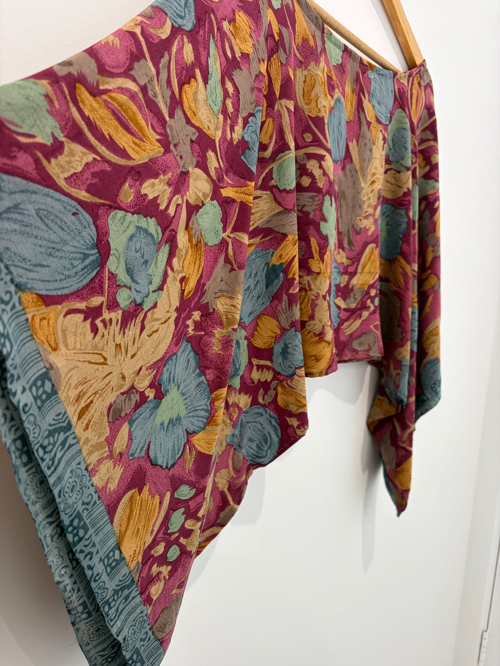 Rumi crop top : painted floral