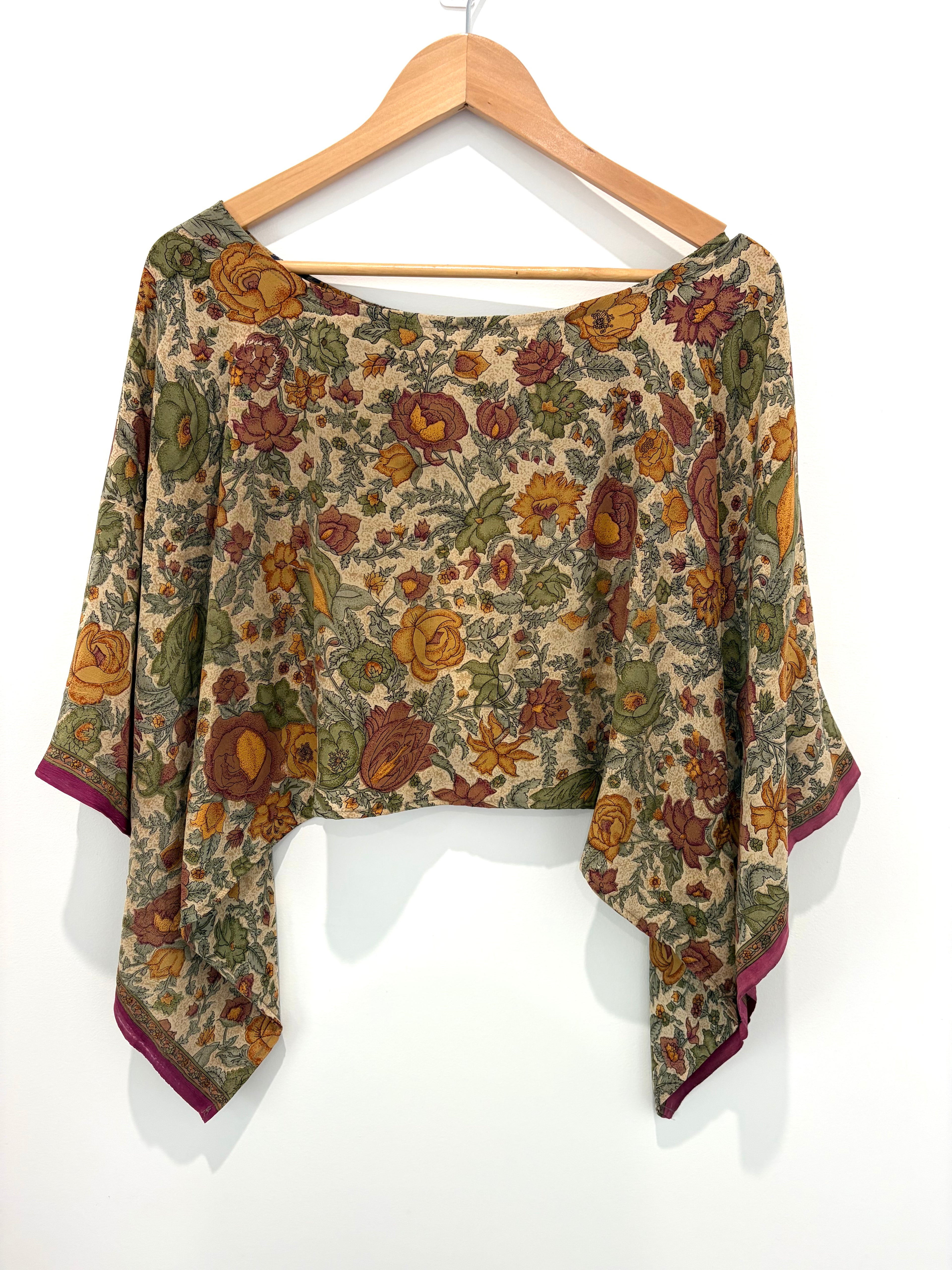 Rumi crop top : vintage floral