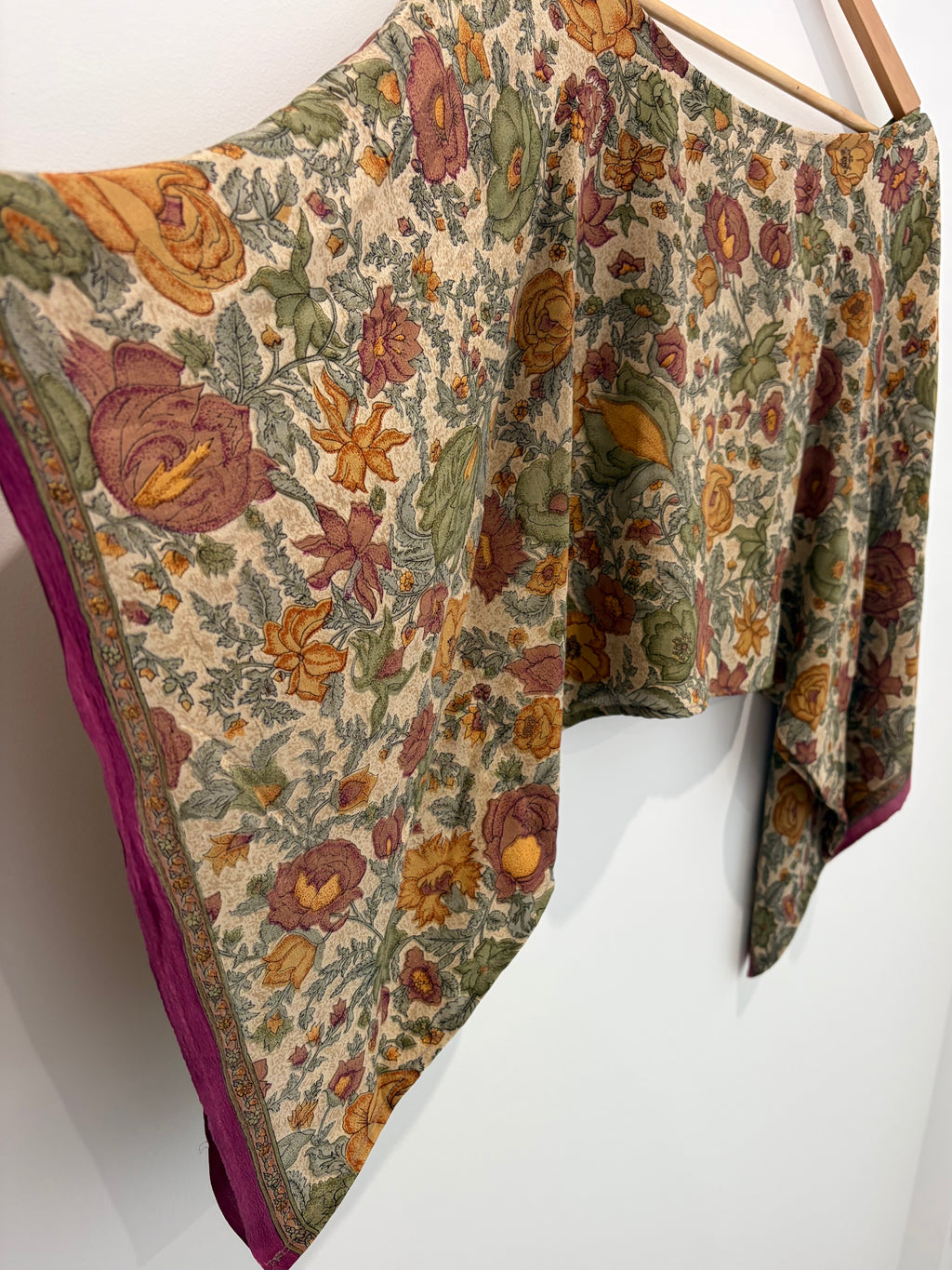 Rumi crop top : vintage floral