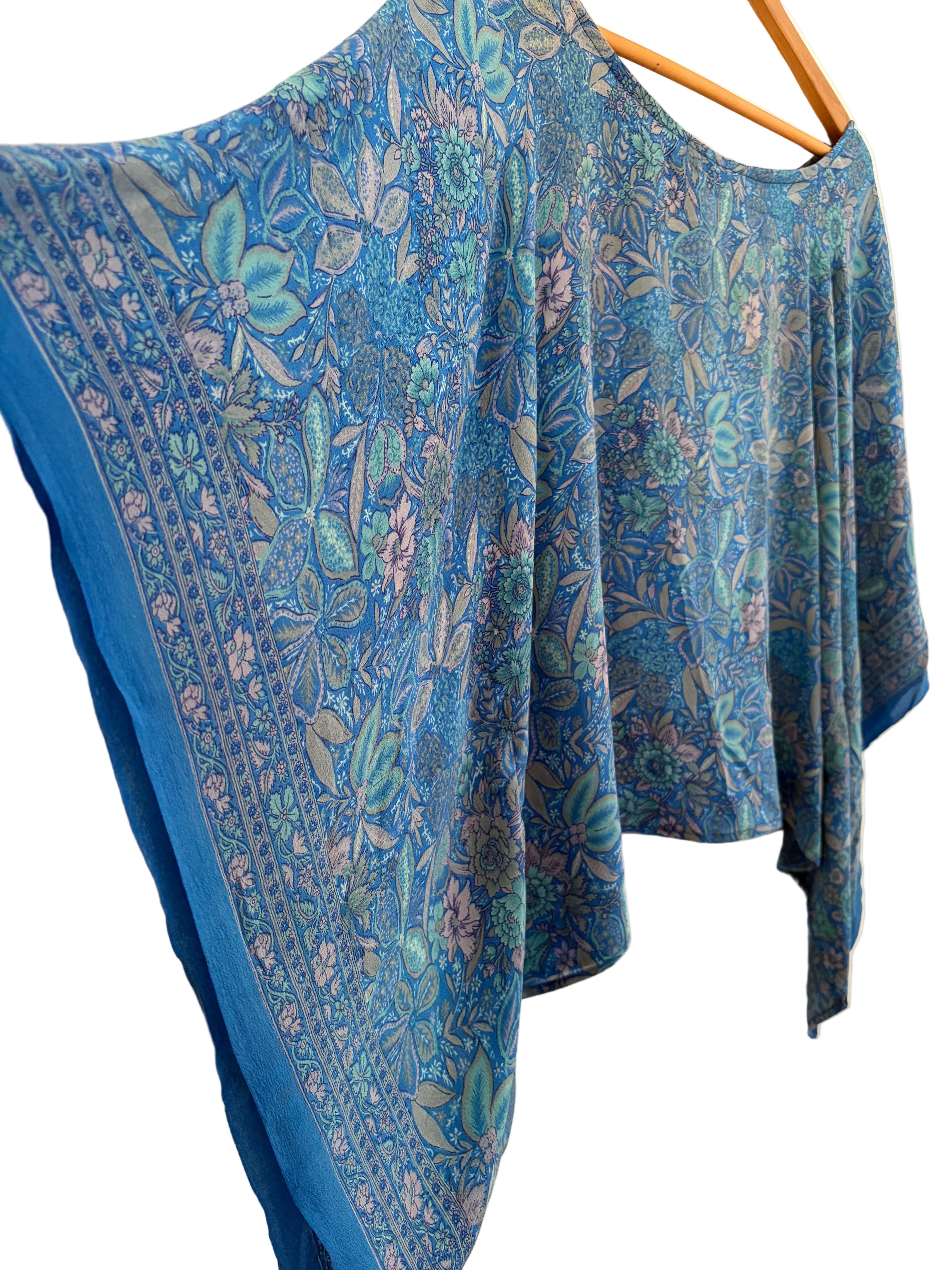 Rumi top : azure floral (long)