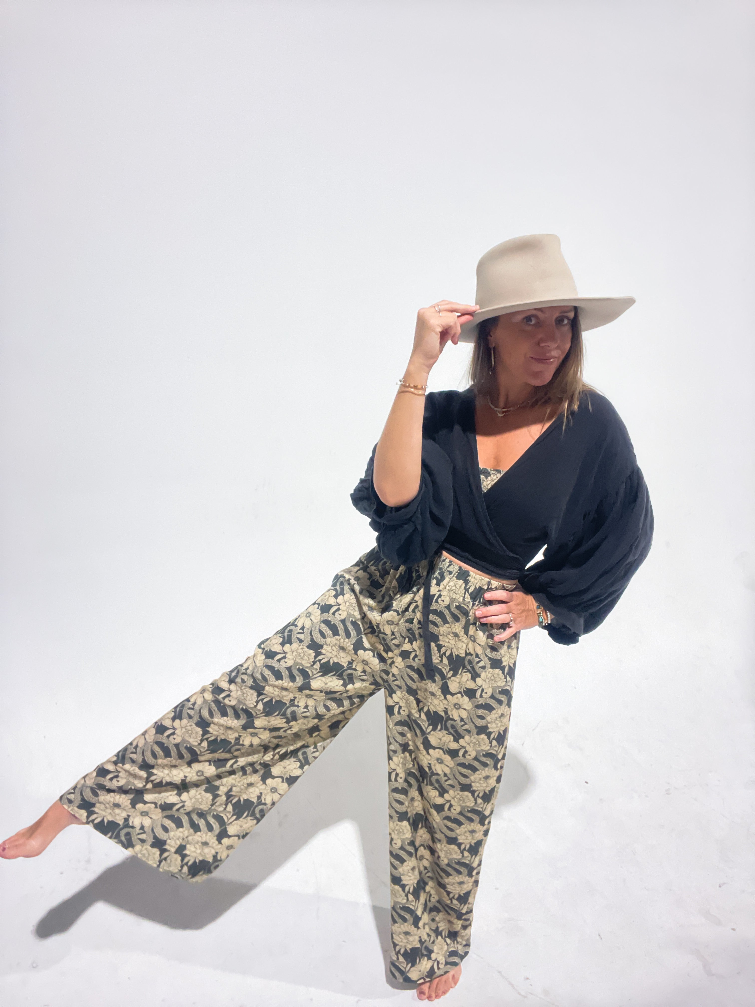 Oracle Pants : medusa print