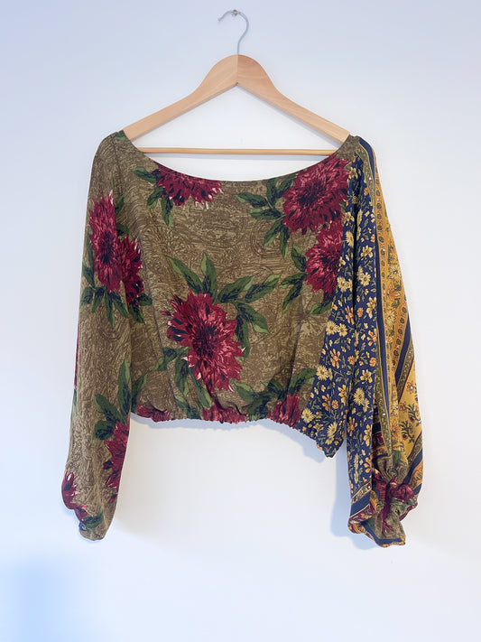 Aurora Top: wild roses