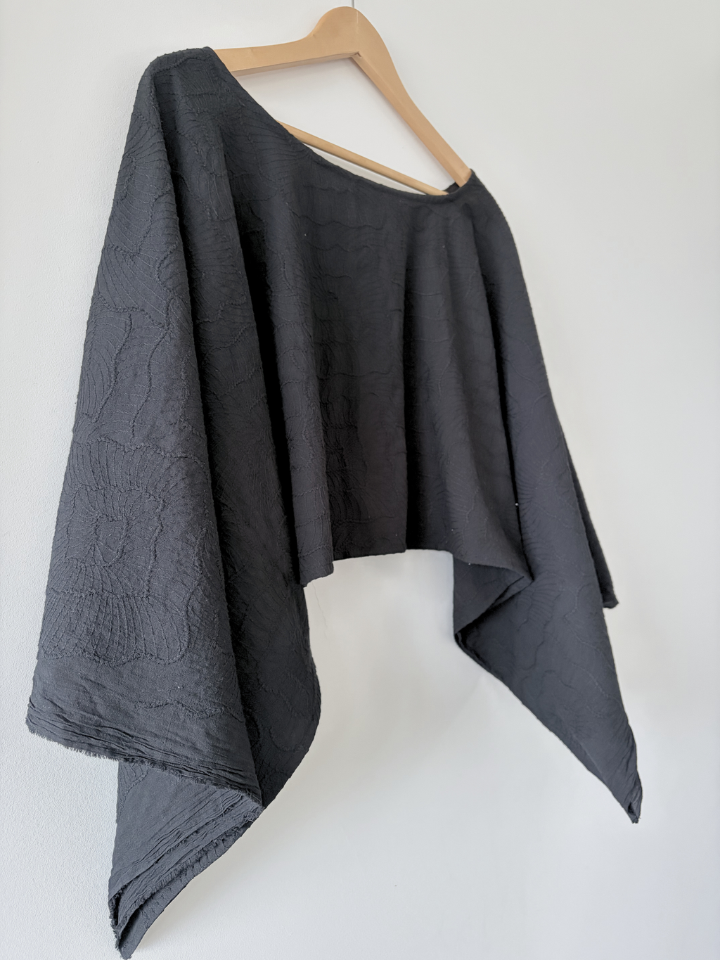 Rumi Kaftan Top — Embroidered Cotton Black