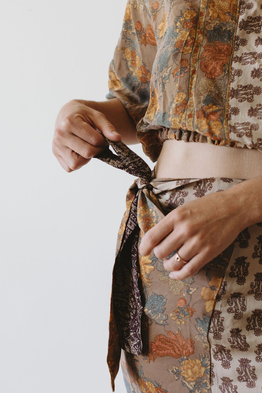 Aura Silk Wrap Skirt : 02 - RAFF.A.ELLA